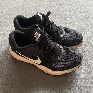 Nike Black and White Running Shoes